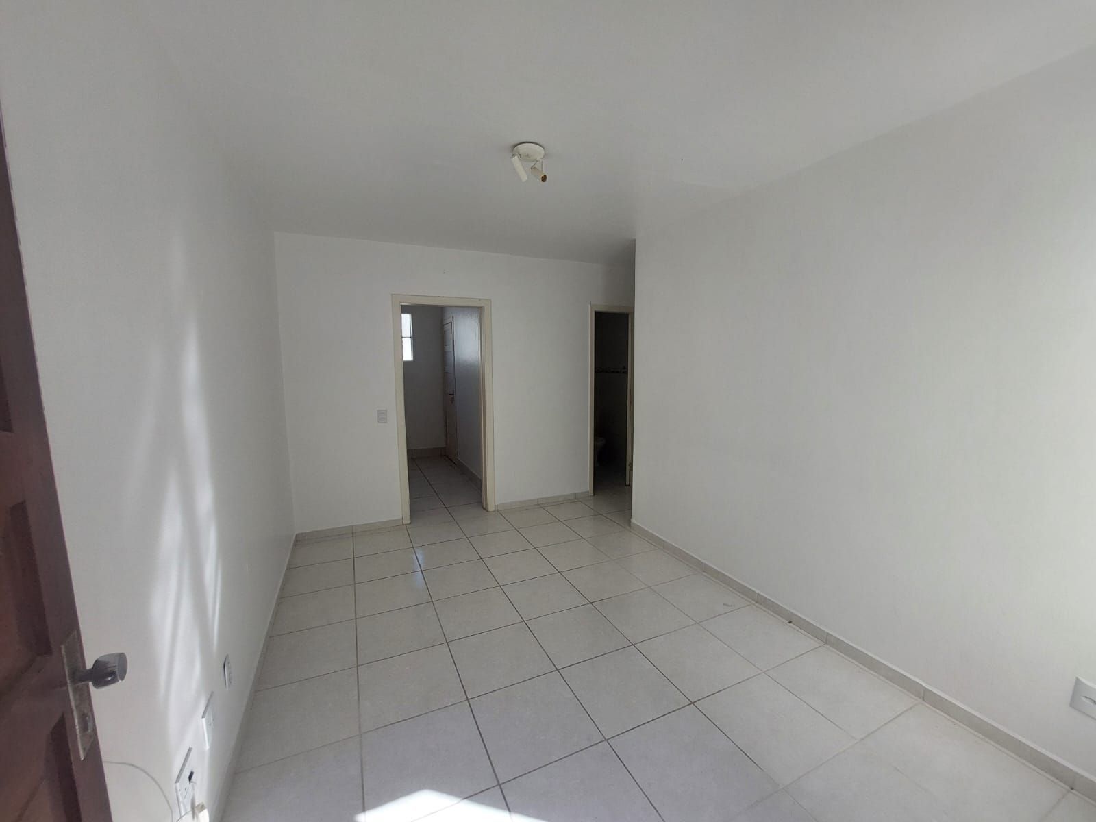 Apartamento à venda com 2 quartos, 55m² - Foto 2