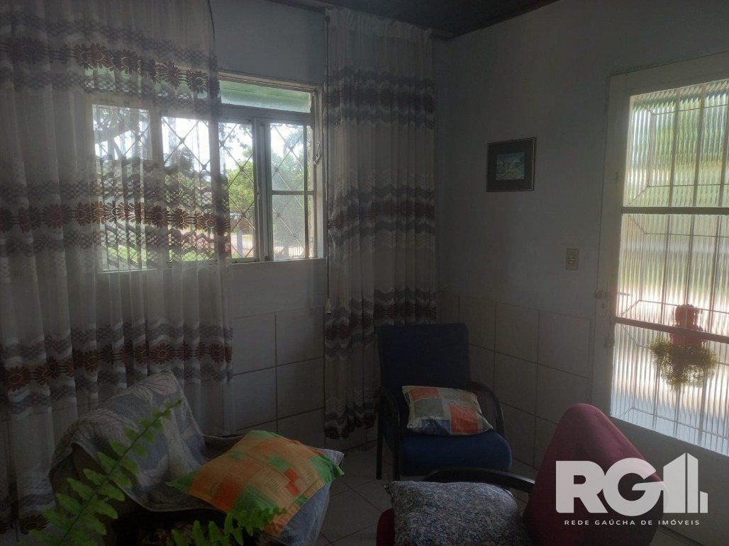 Casa à venda com 2 quartos, 80m² - Foto 2
