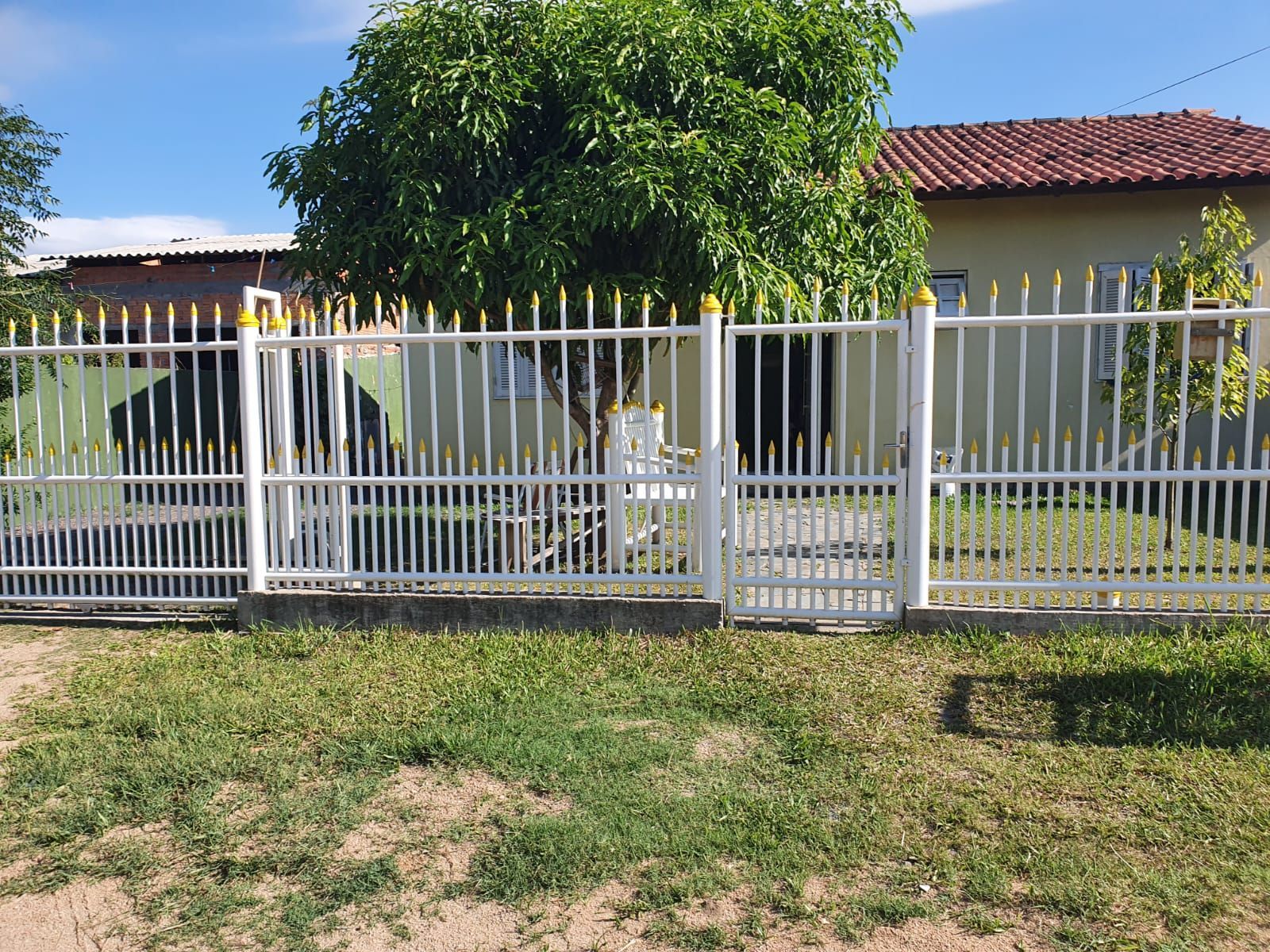 Casa 3 dormitórios no bairro Restinga