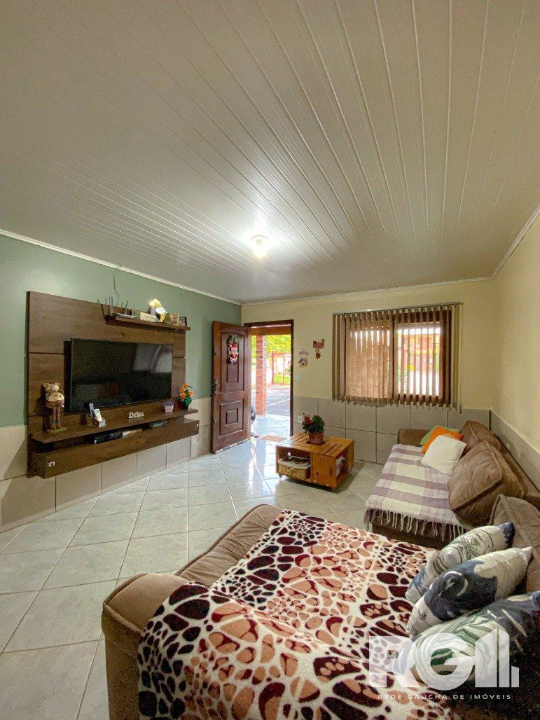 Casa à venda com 2 quartos, 135m² - Foto 2
