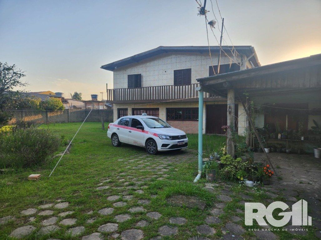 Casa à venda com 5 quartos, 1500m² - Foto 1