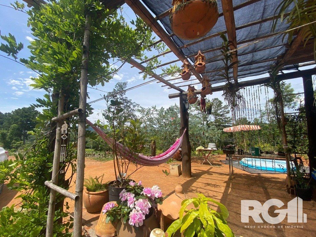 Sítio à venda com 2 quartos, 140m² - Foto 1