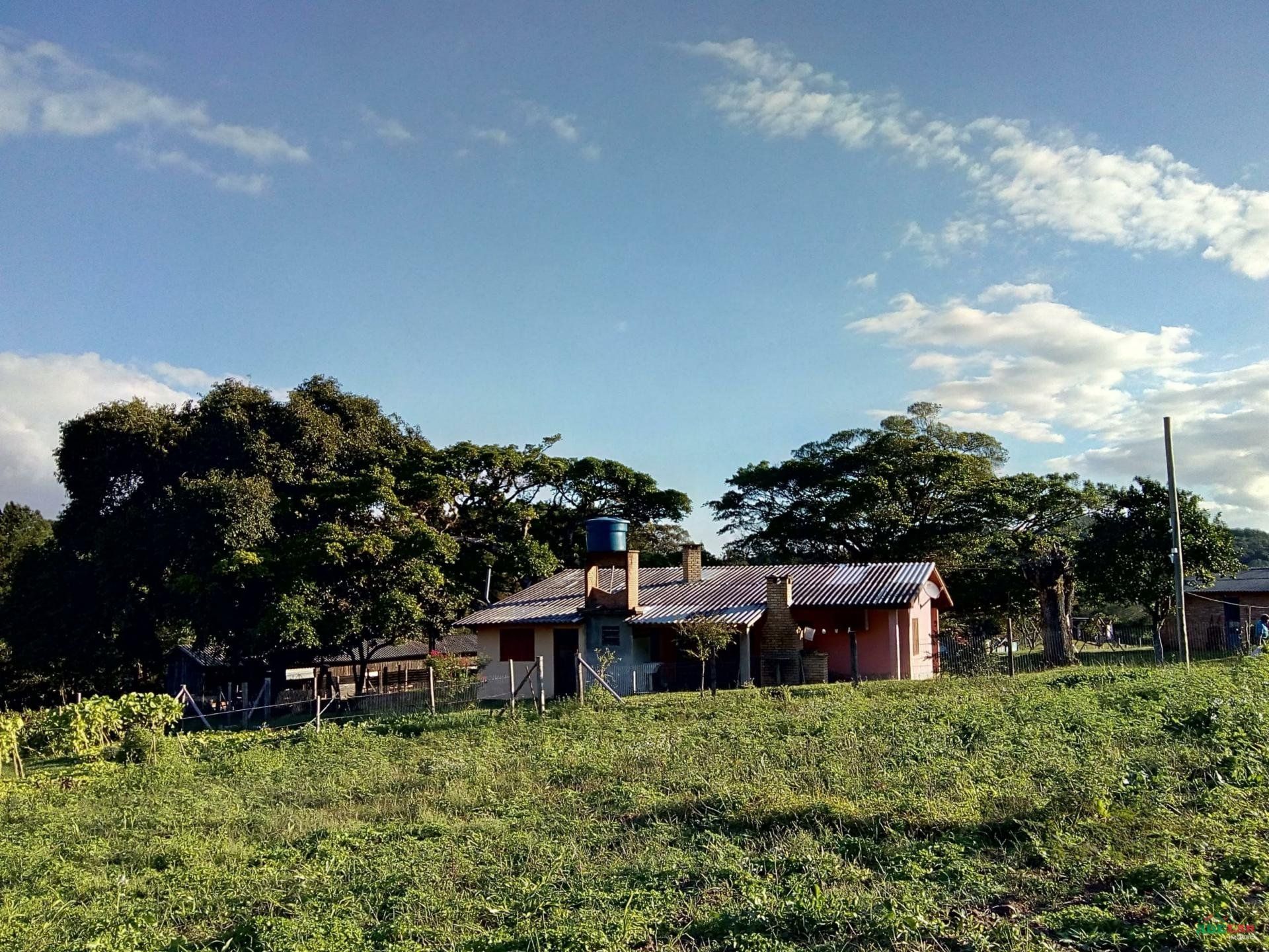 Sítio à venda com 2 quartos, 30000m² - Foto 39