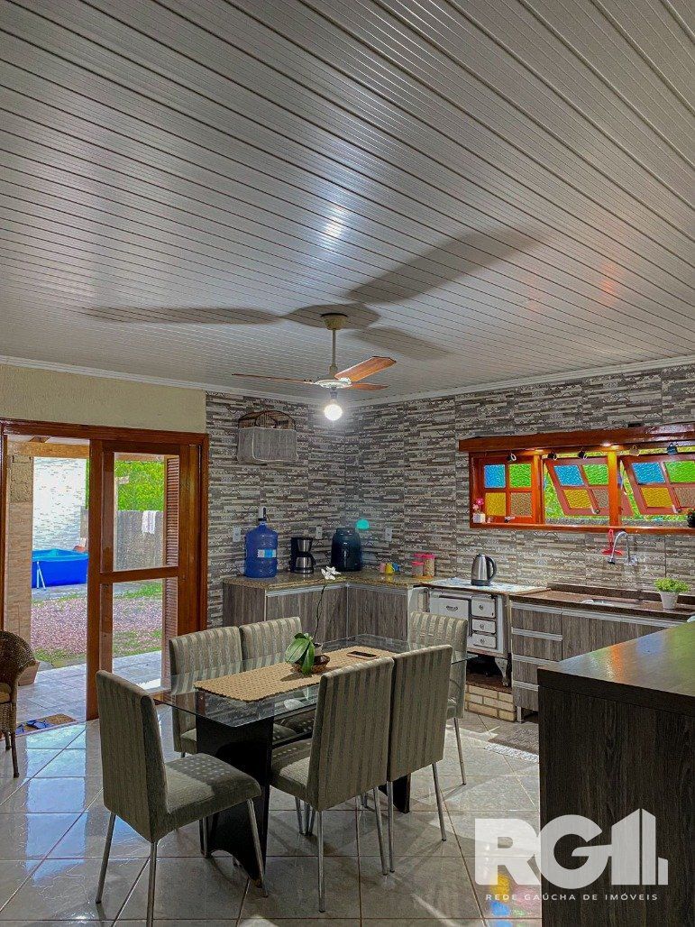 Casa à venda com 2 quartos, 135m² - Foto 4