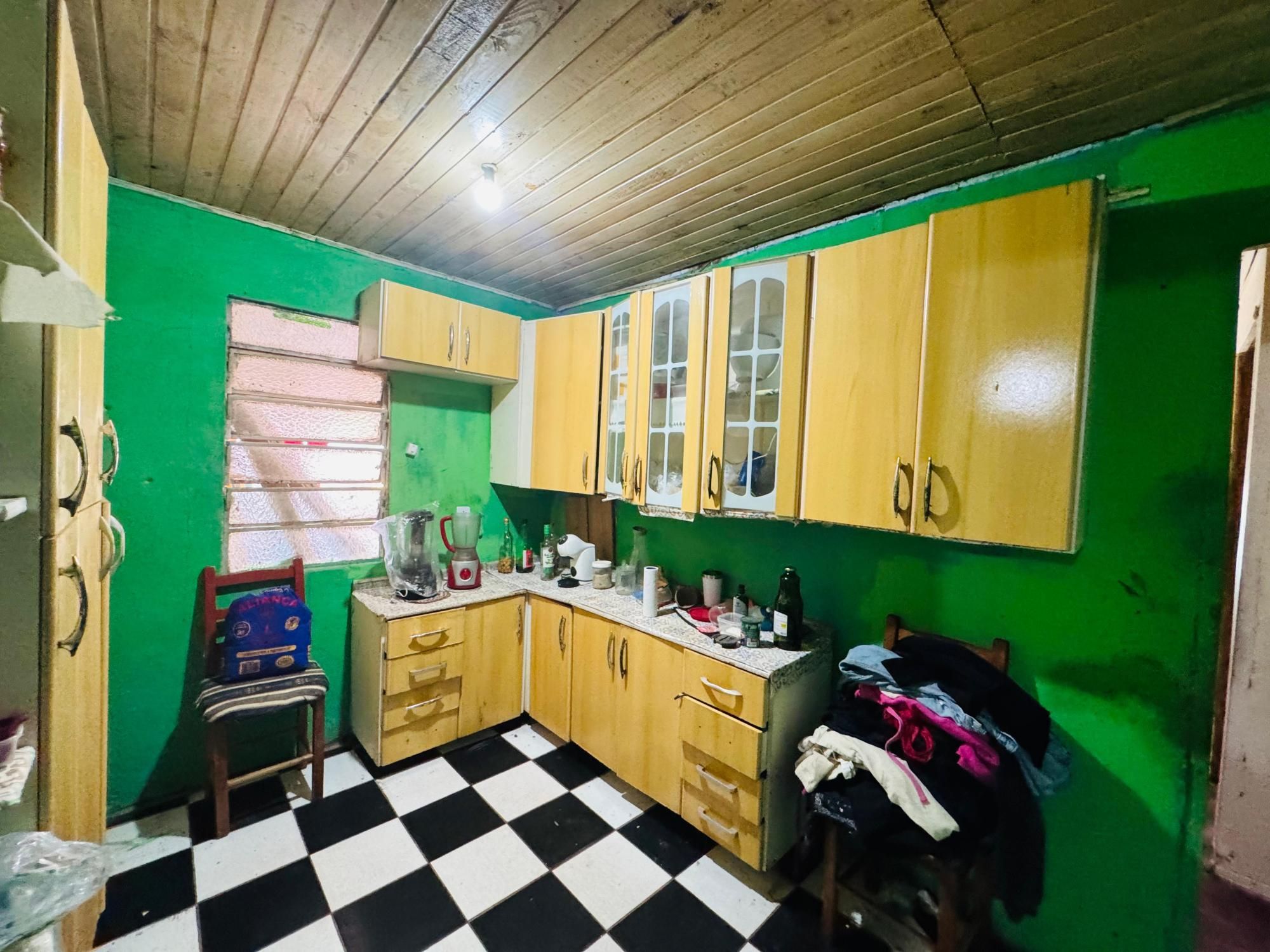 Casa à venda com 3 quartos, 69m² - Foto 4