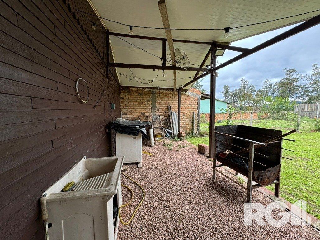 Casa à venda com 2 quartos, 50m² - Foto 11