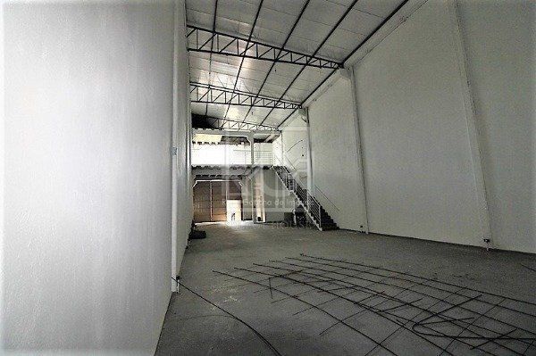 Depósito-Galpão-Armazém à venda, 520m² - Foto 2