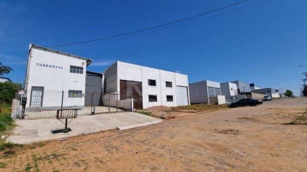 Depósito-Galpão-Armazém à venda, 261m² - Foto 1