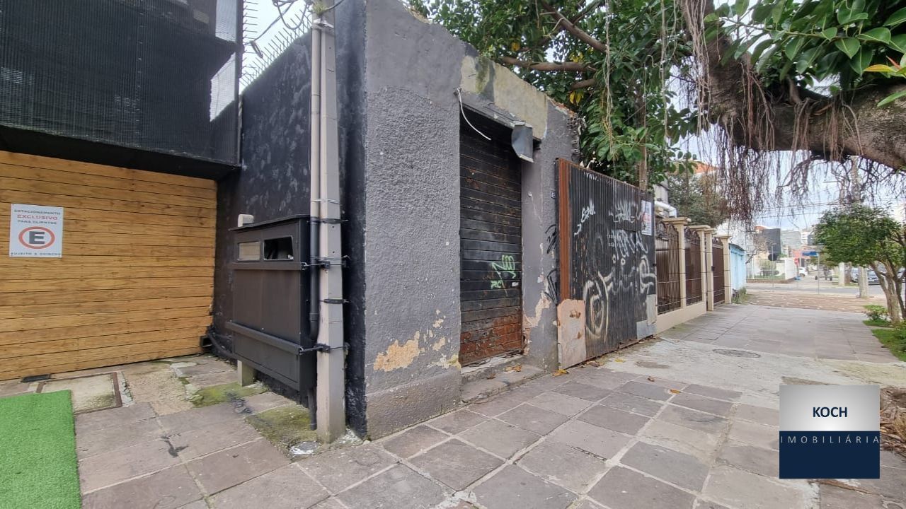 Terreno a venda ideal 217,8mq para loja no Bairro Floresta