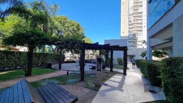 Apartamento à venda com 2 quartos, 82m² - Foto 42