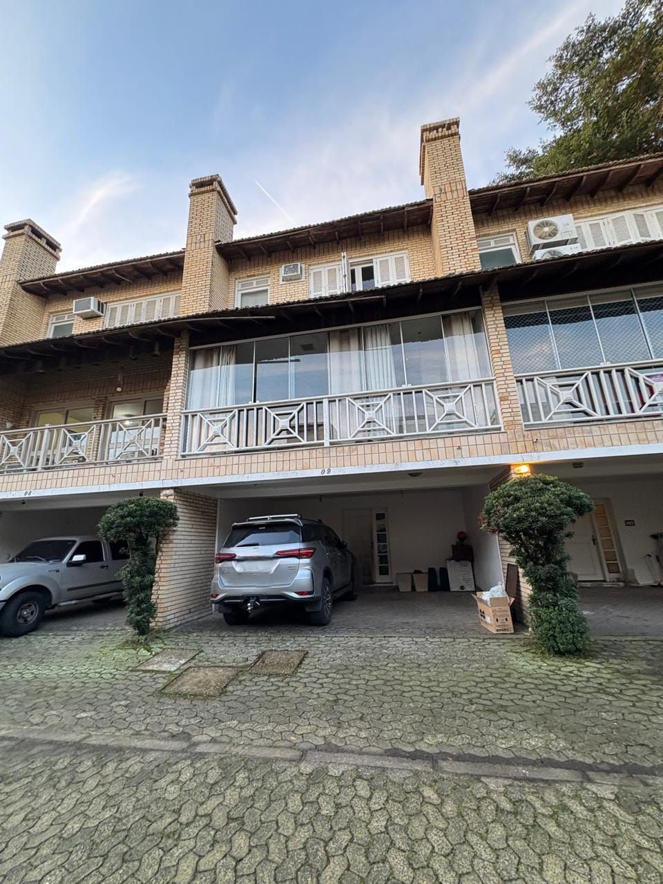 Casa de Condomínio à venda com 3 quartos, 195m² - Foto 2