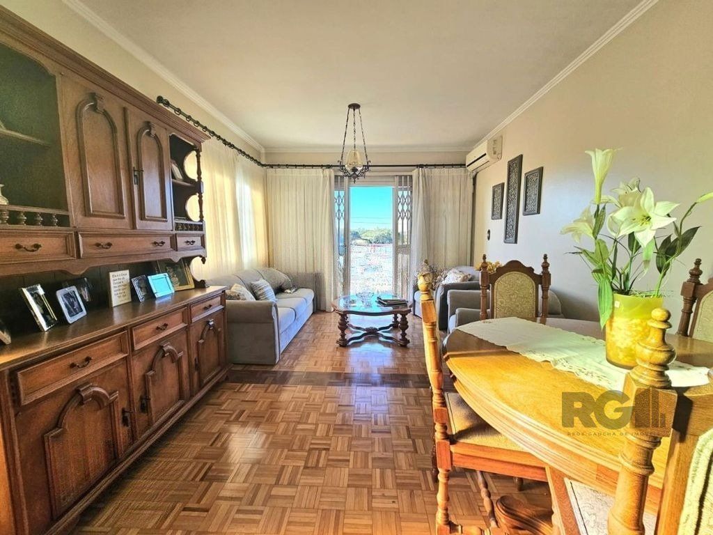 Casa, 4 quartos, 246 m² - Foto 1