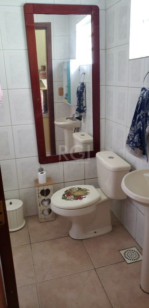 Casa à venda com 8 quartos, 200m² - Foto 27
