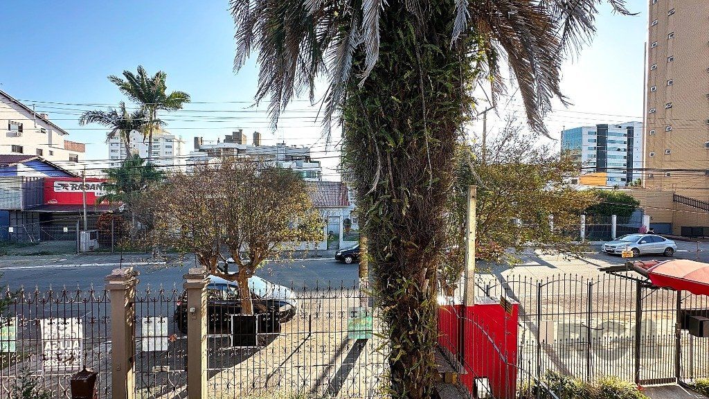 Casa à venda com 4 quartos, 351m² - Foto 6