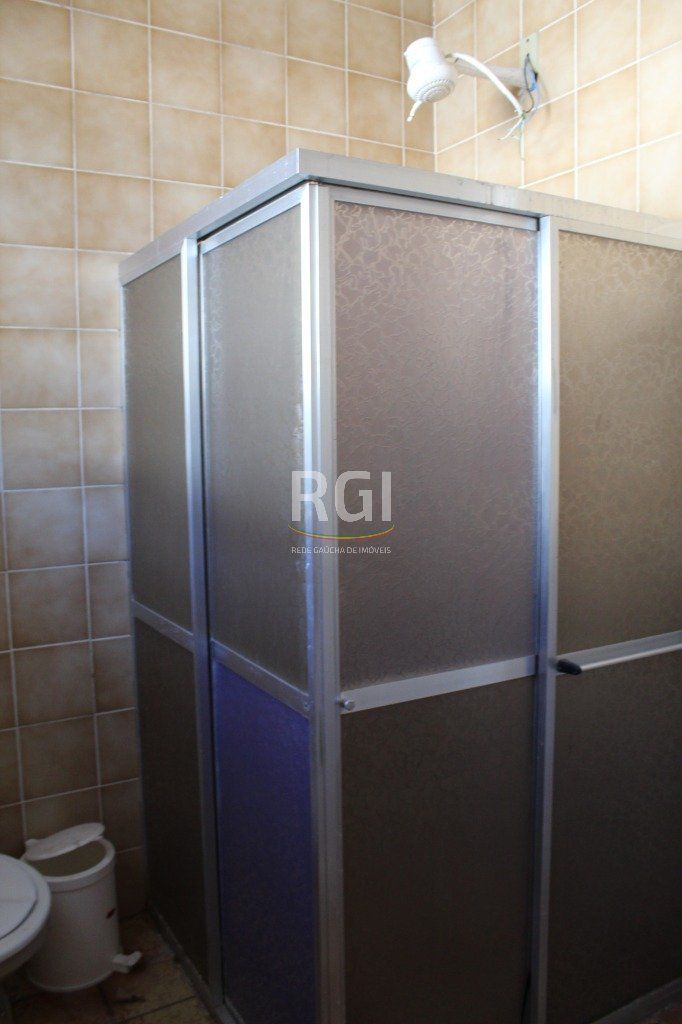 Casa à venda com 6 quartos, 224m² - Foto 8