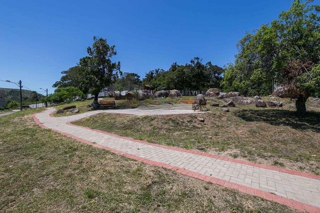 Casa de Condomínio à venda com 3 quartos, 272m² - Foto 56