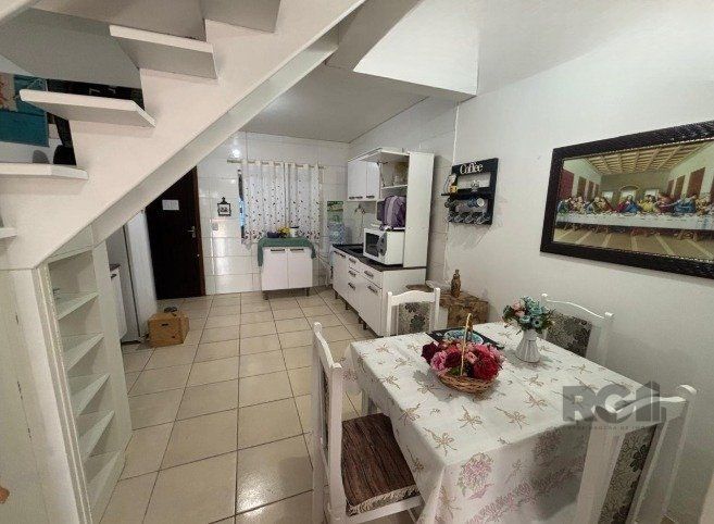 Sobrado à venda com 2 quartos, 57m² - Foto 3