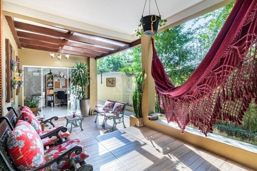 Casa à venda com 4 quartos, 264m² - Foto 7