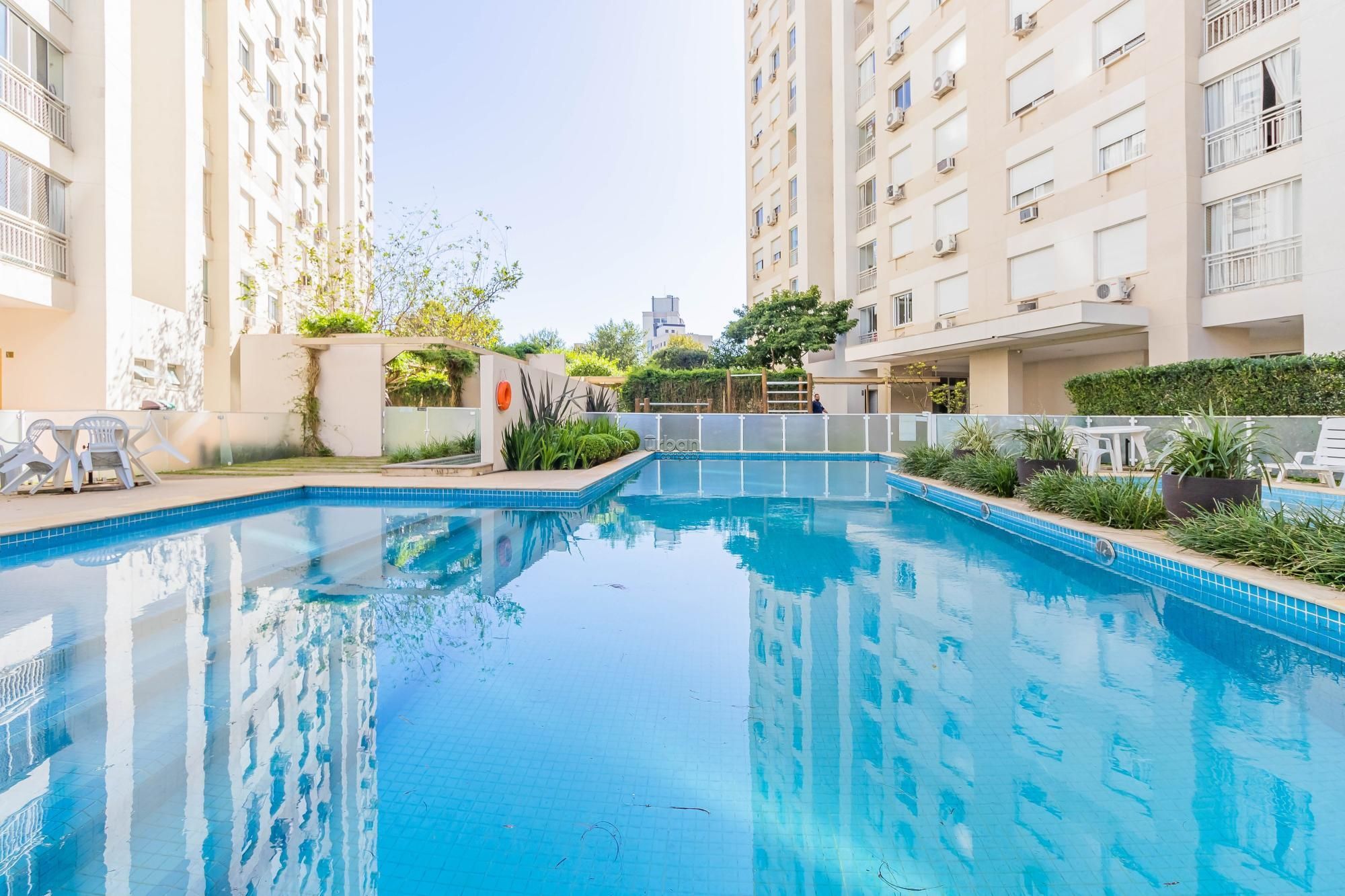 Apartamento à venda com 63m², 2 quartos, 1 suíte, 1 vaga no bairro Passo d'Areia em Porto Alegre