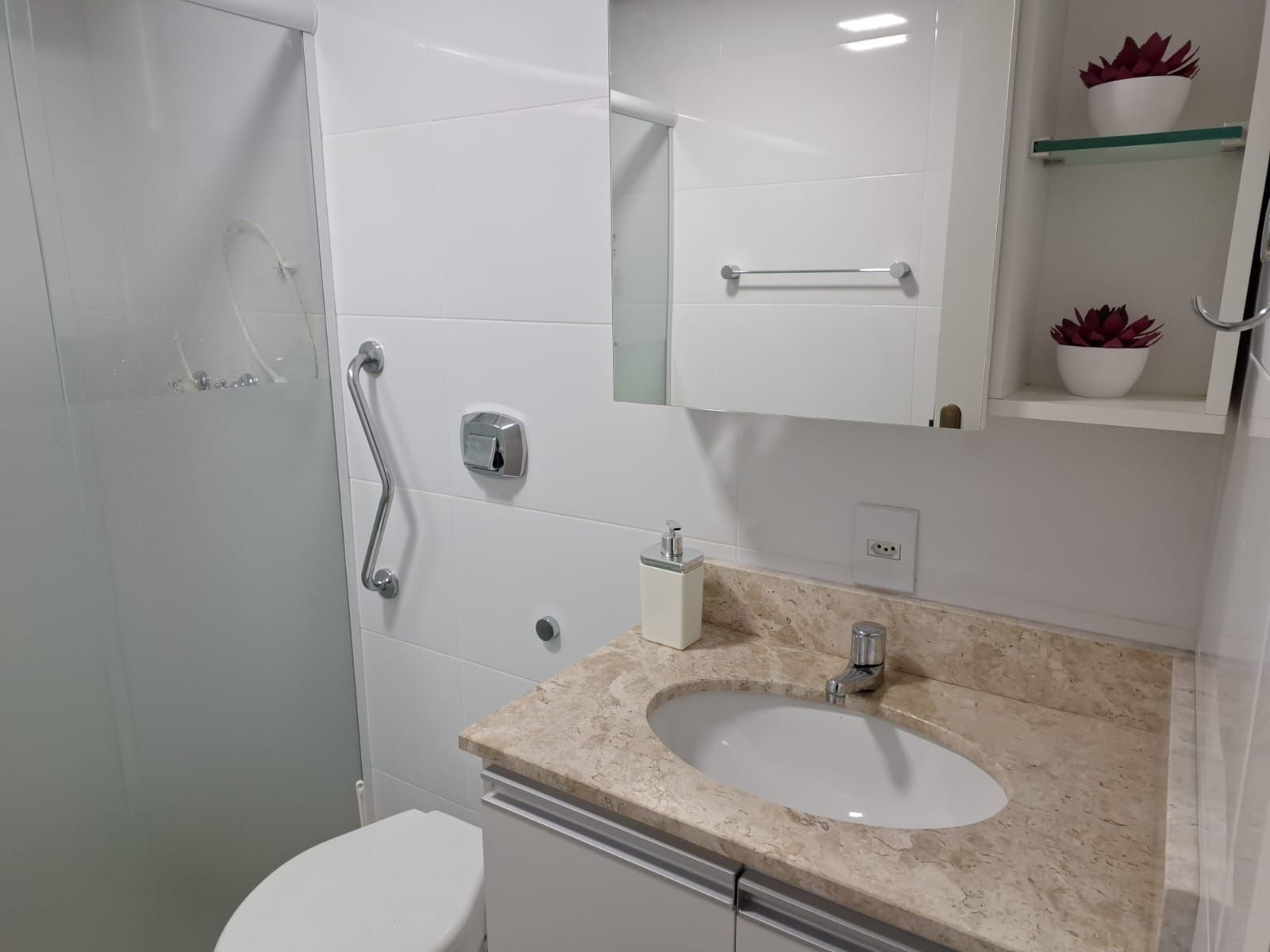 Apartamento à venda com 2 quartos, 72m² - Foto 8