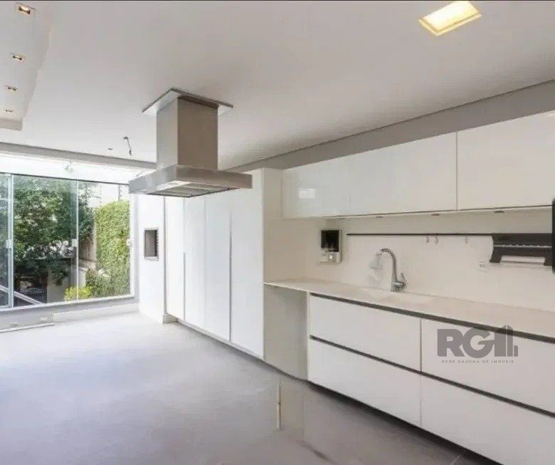 Casa à venda com 3 quartos, 220m² - Foto 12
