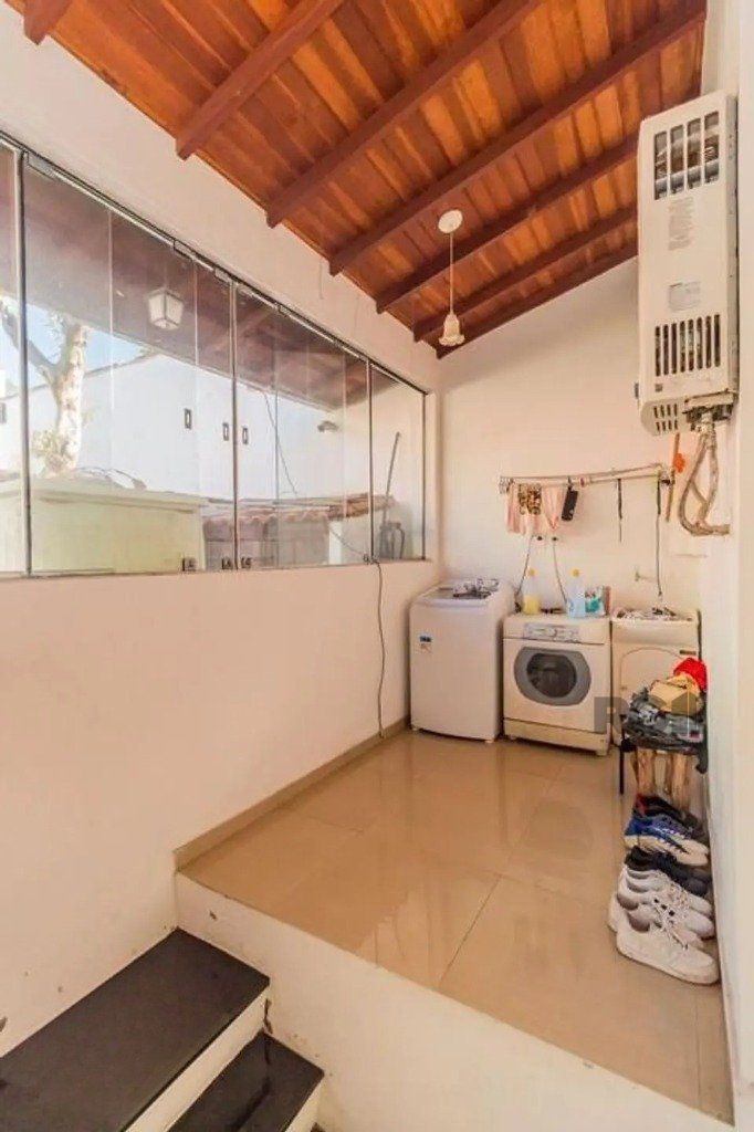 Casa à venda com 3 quartos, 180m² - Foto 9