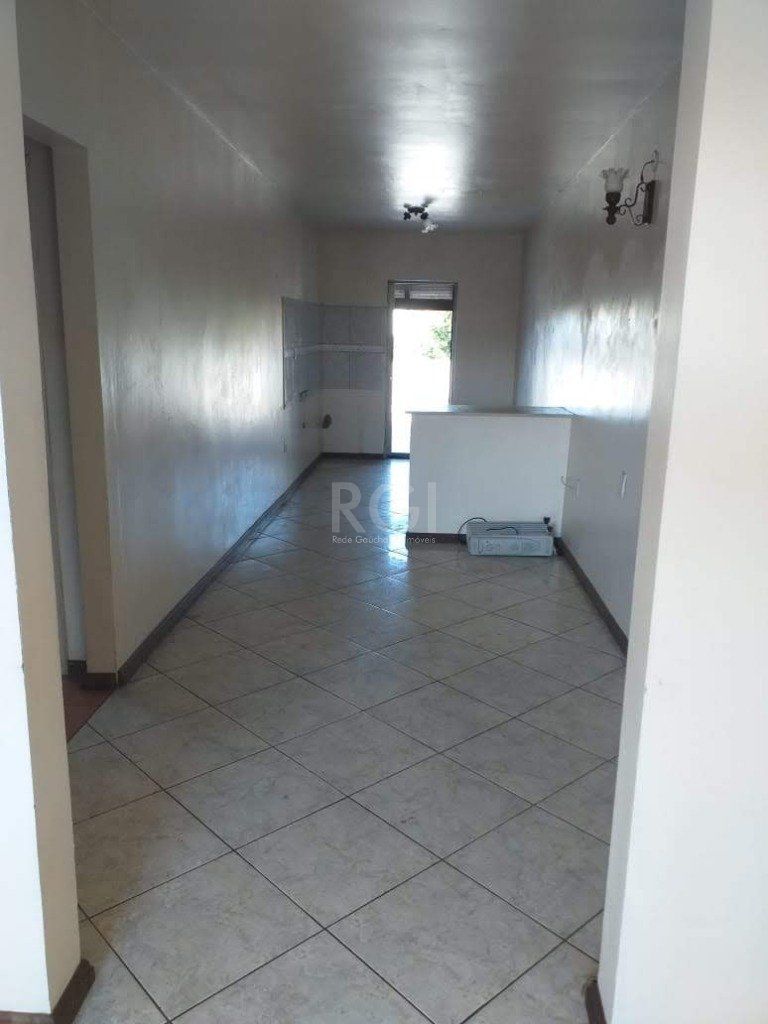 Casa à venda com 6 quartos, 200m² - Foto 5
