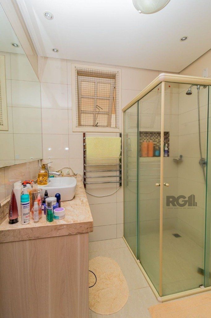 Casa à venda com 2 quartos, 183m² - Foto 2