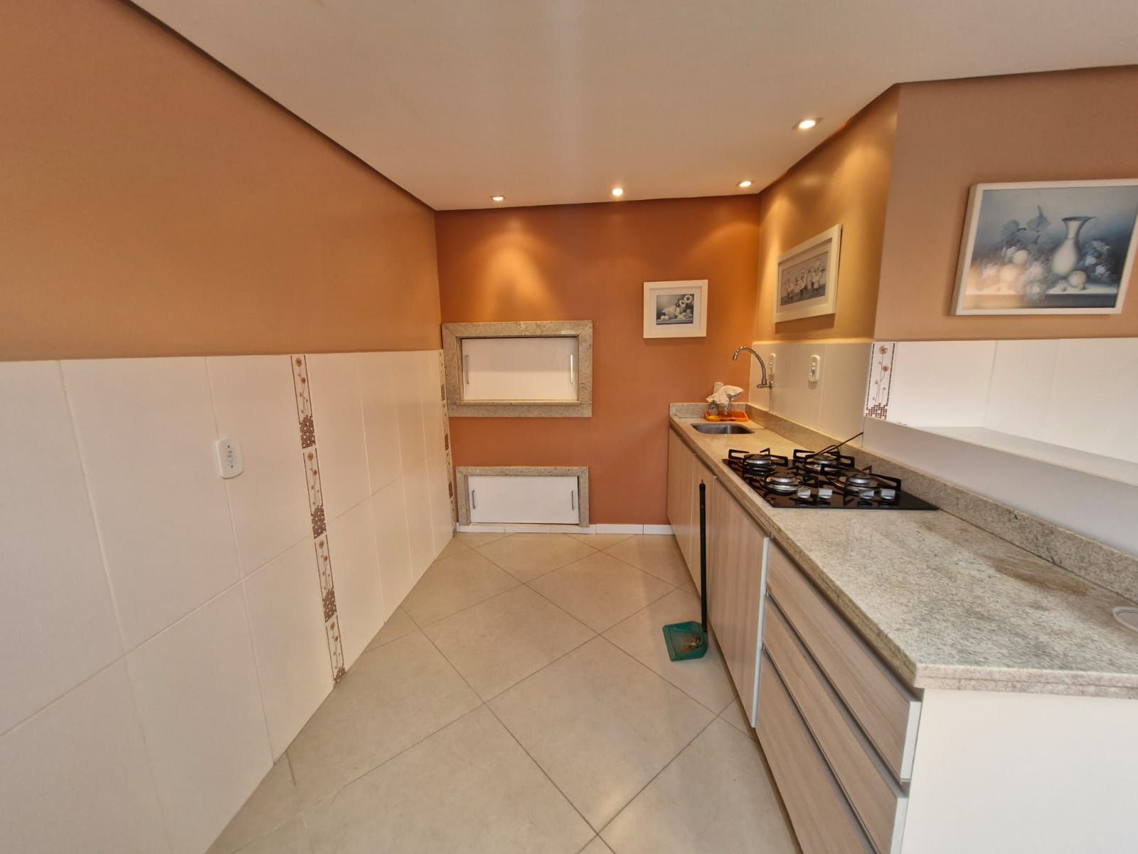 Cobertura à venda com 2 quartos, 123m² - Foto 1