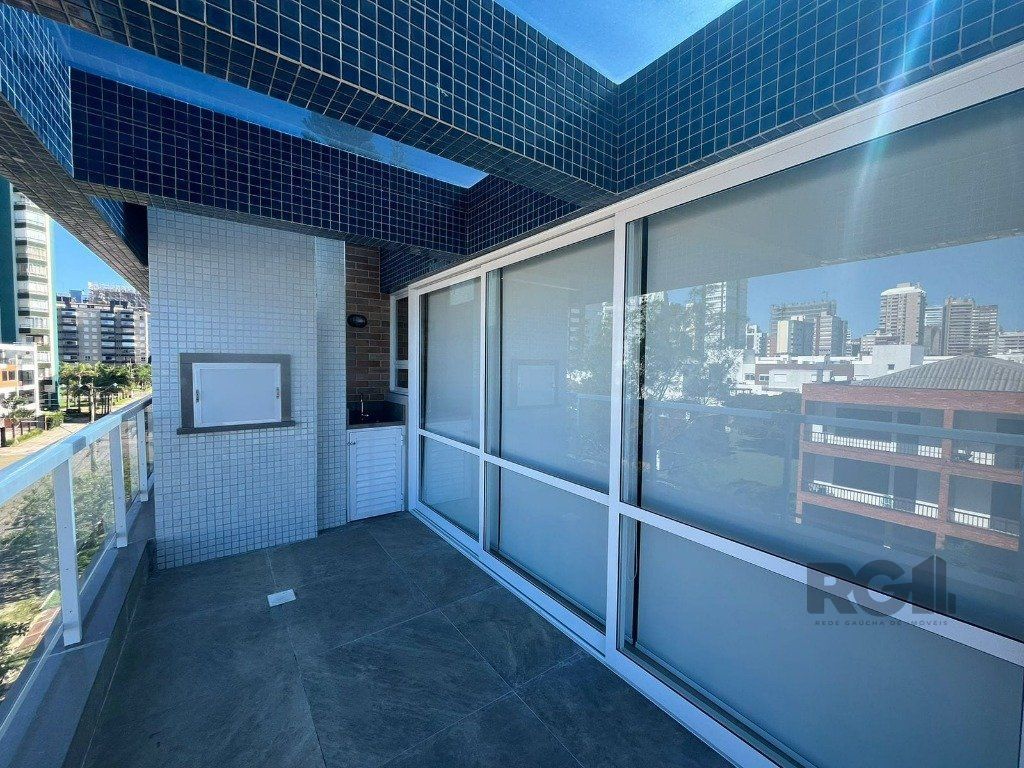 Cobertura à venda com 3 quartos, 215m² - Foto 1