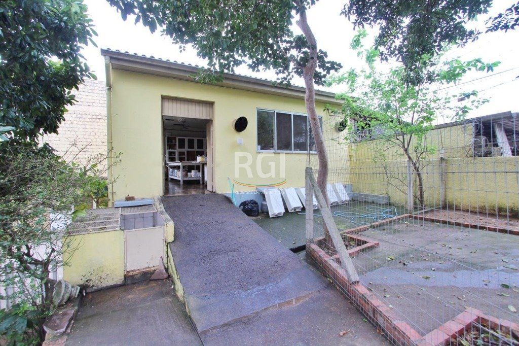 Casa à venda com 3 quartos, 250m² - Foto 21
