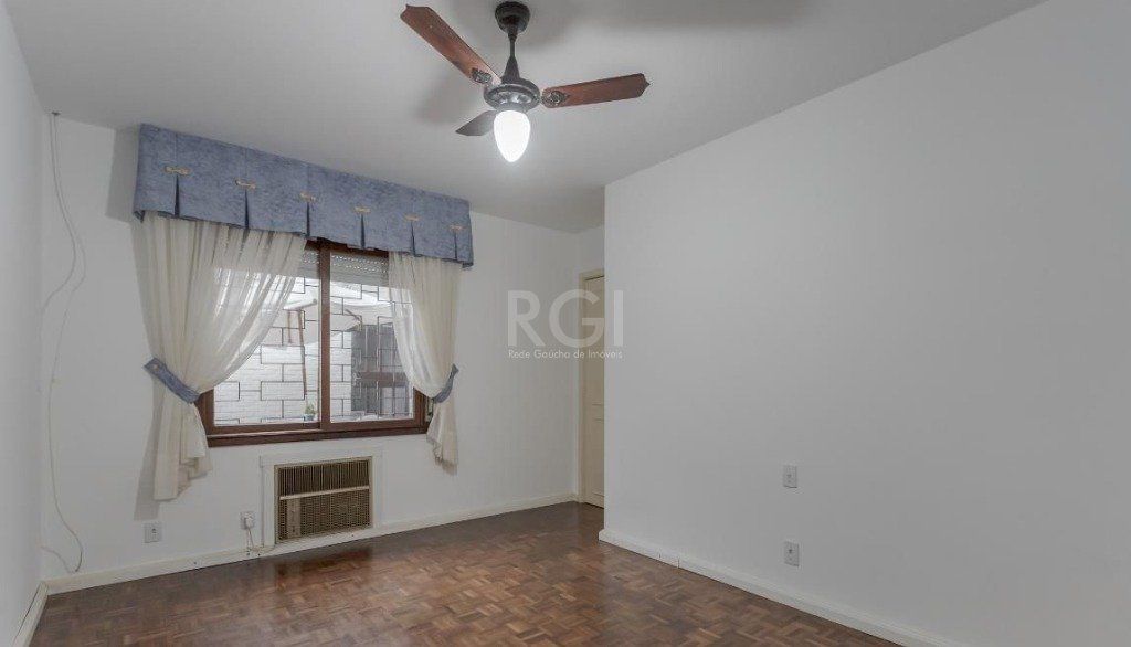 Casa à venda com 4 quartos, 327m² - Foto 38