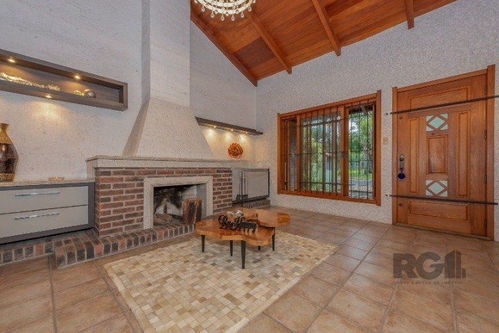 Casa à venda com 3 quartos, 280m² - Foto 4