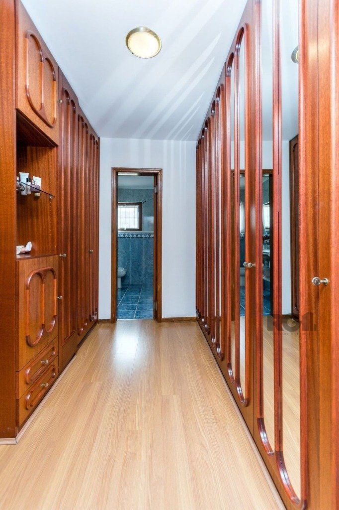 Casa à venda com 5 quartos, 381m² - Foto 11