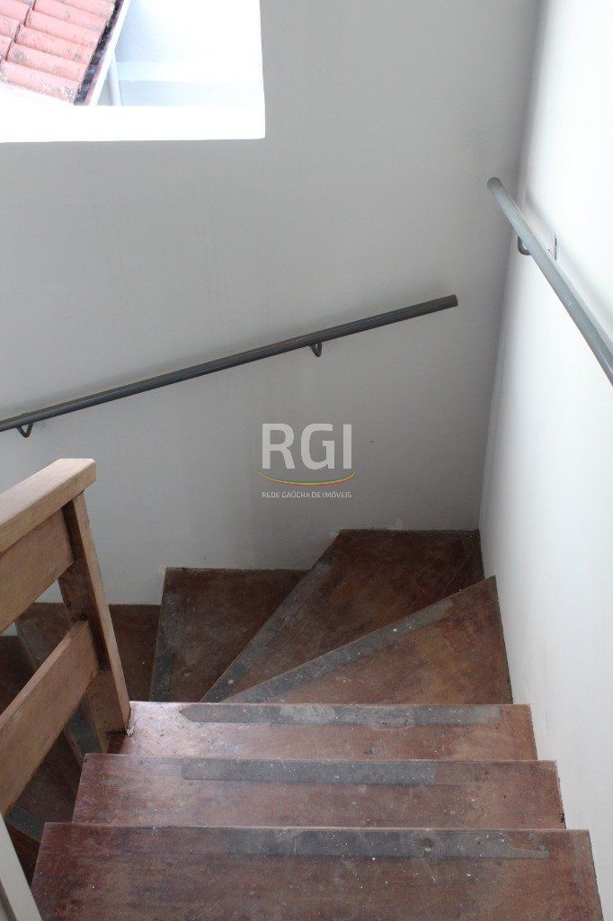 Casa à venda com 6 quartos, 224m² - Foto 26