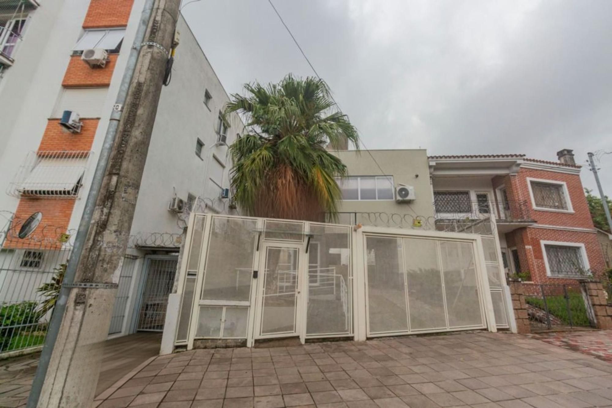 Apartamento de 1 dormitório á venda no Bairro Santo Antônio, Porto Alegre