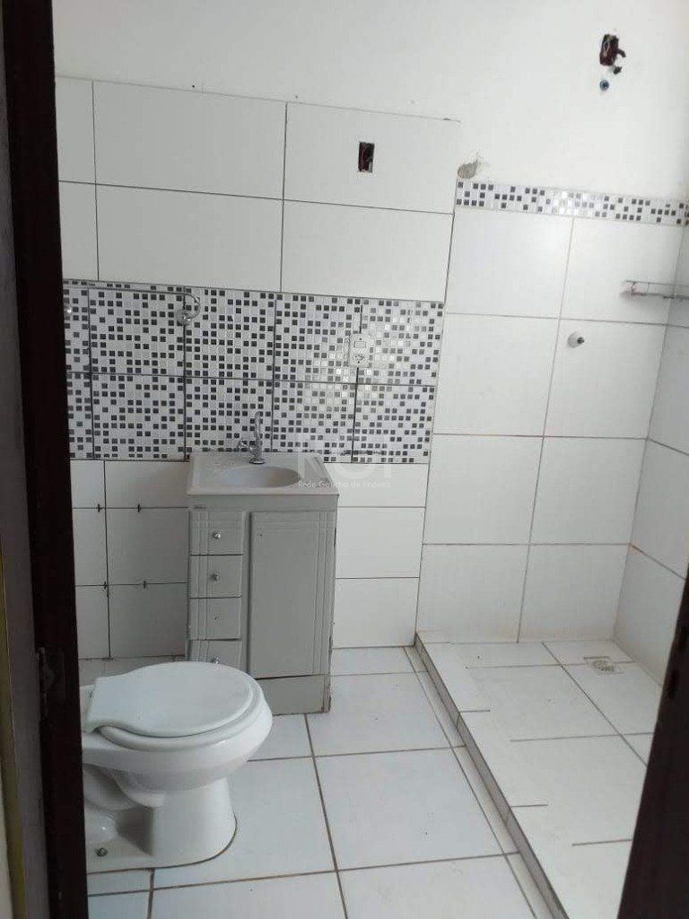 Casa à venda com 6 quartos, 200m² - Foto 45