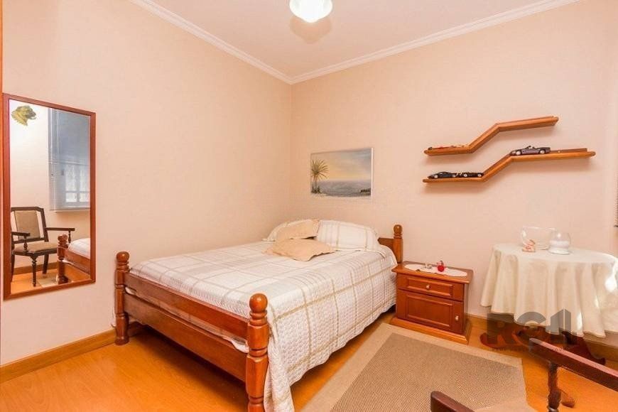 Casa à venda com 4 quartos, 380m² - Foto 11
