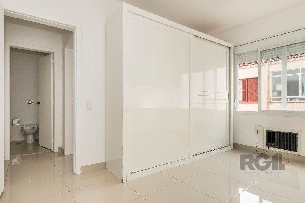 Apartamento à venda com 2 quartos, 75m² - Foto 10