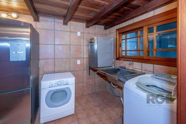 Casa à venda com 3 quartos, 280m² - Foto 27