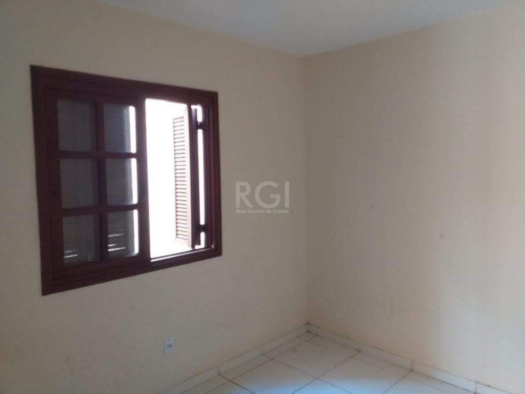 Casa à venda com 6 quartos, 200m² - Foto 23