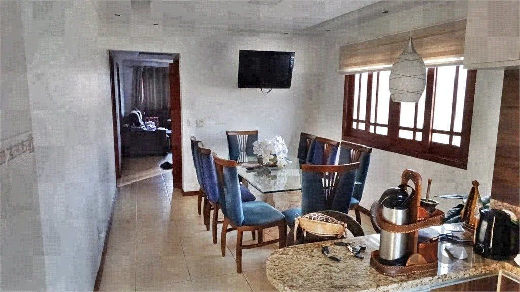 Casa à venda com 3 quartos, 237m² - Foto 5