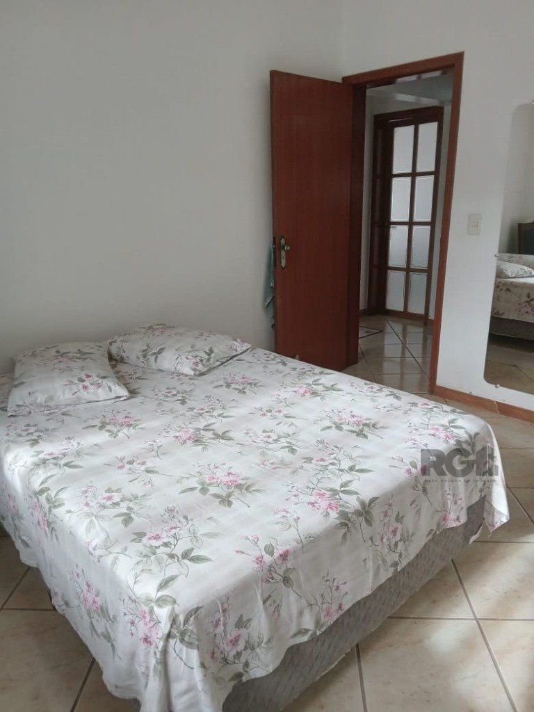 Casa à venda com 4 quartos, 200m² - Foto 22