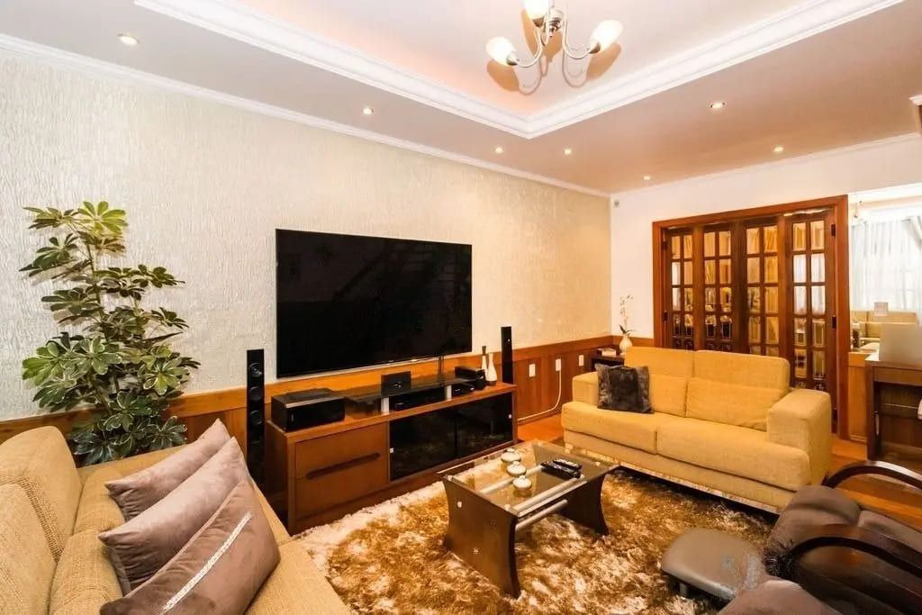 Casa com 3 dormitórios  de 278m² à venda no Bairro Jardim Itú Sabará