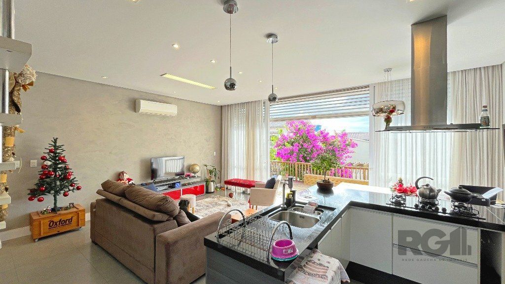 Casa, 3 quartos, 197 m² - Foto 2