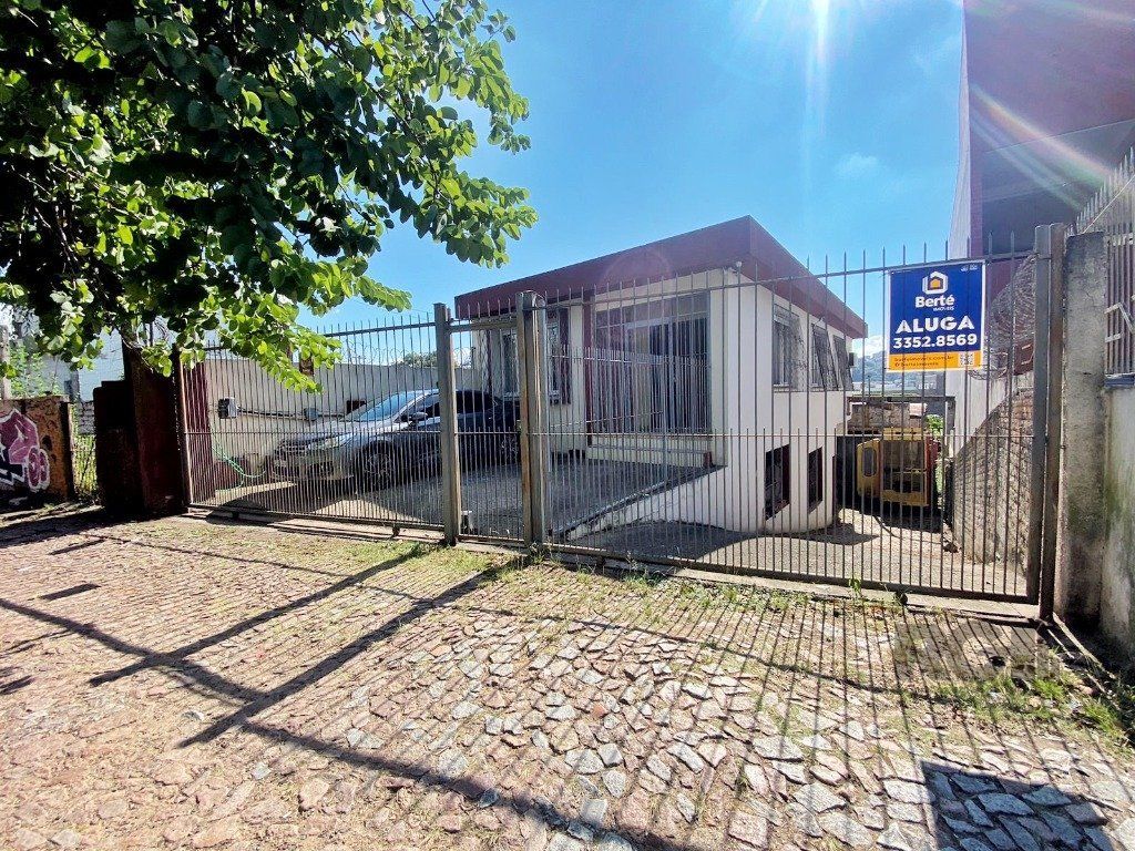 Casa 2 dormitórios no bairro Nonoai