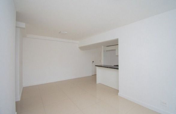 Apartamento com 3 quartos e 75m² à venda em Jardim Carvalho, Porto Alegre. — foto 3