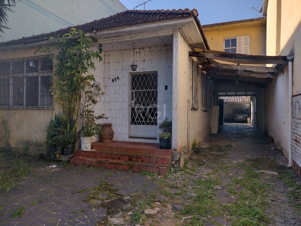 Casa, 6 quartos, 200 m² - Foto 1