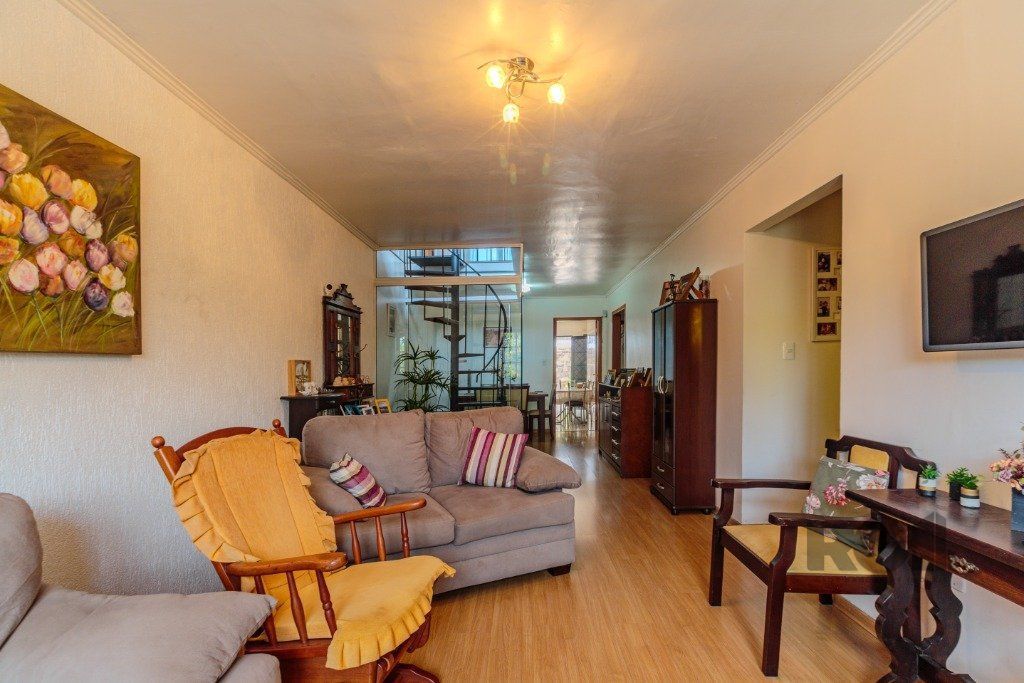 Casa, 3 quartos, 253 m² - Foto 2