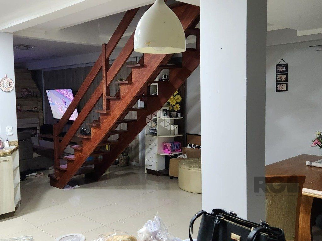 Casa à venda com 3 quartos, 202m² - Foto 5
